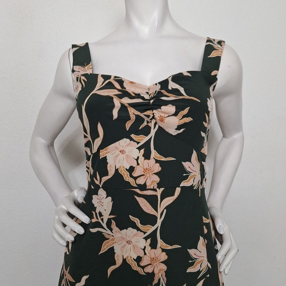 (NEW) Sweetheart Neck Green Dark Cottagecore Prairie Floral Tiered Midi Dress M - Picture 3 of 14